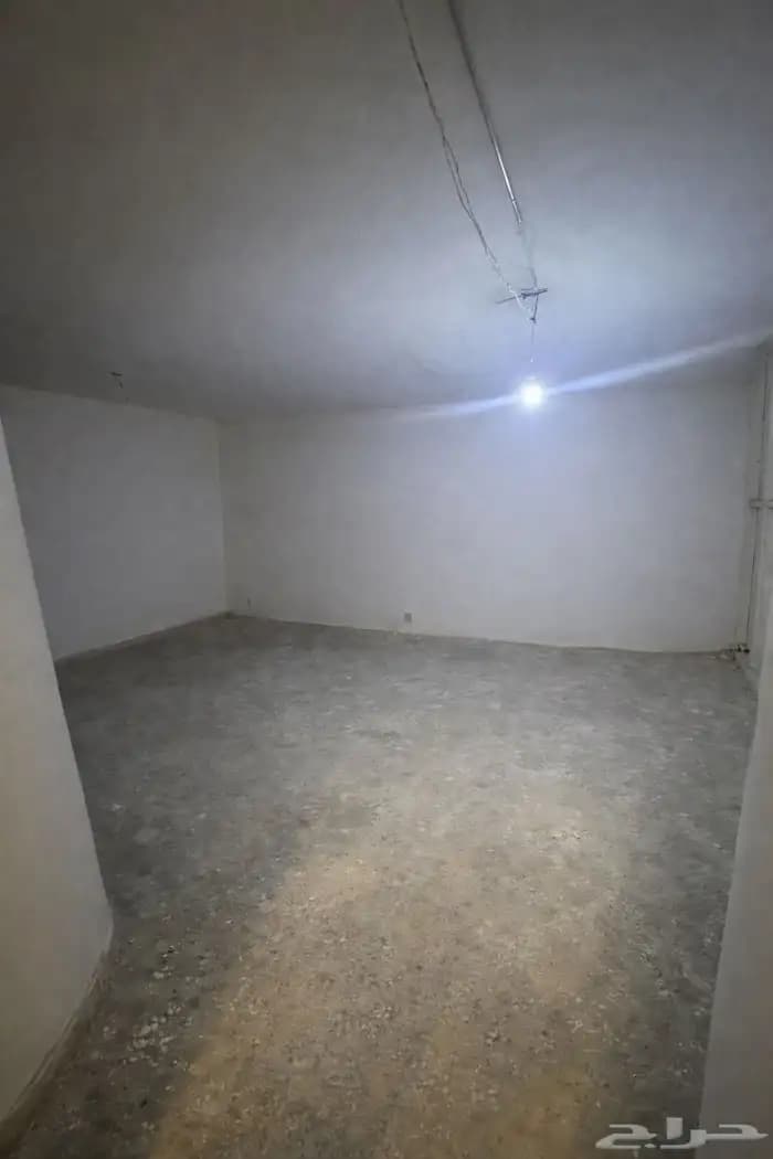 Warehouse for Annual Rent in Al Aqrabyah - 1